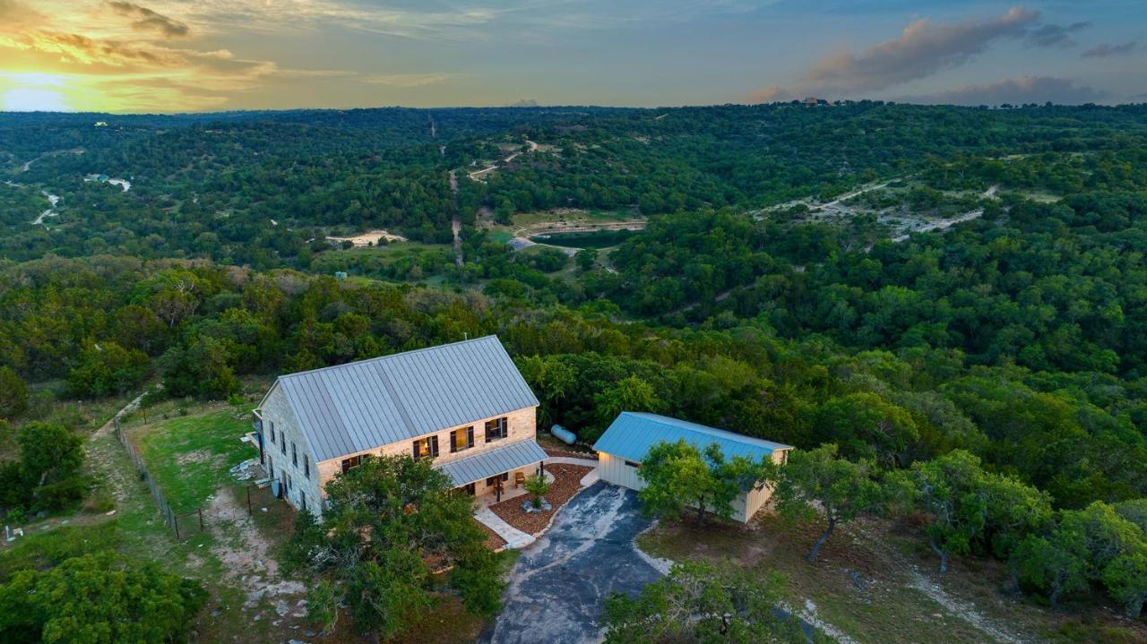 The Point Serene Hill Country Views With Pool & Hot Tub Villa Luckenbach Exterior photo