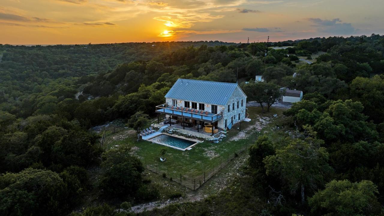 The Point Serene Hill Country Views With Pool & Hot Tub Villa Luckenbach Exterior photo